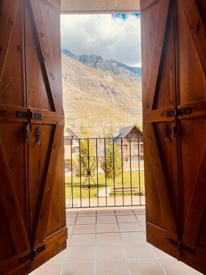 Apartamento Conques Linsoles / Benasque Eriste Buitenkant foto